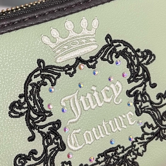 🔹️Juicy Couture🔹️ Sage Green Wallet Purse NWT come in gift box ✨️ - Picture 3 of 3